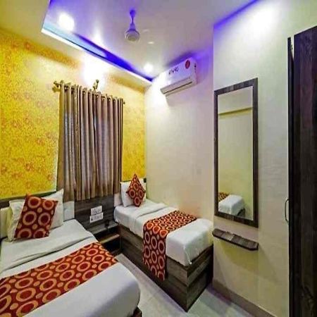 Hotel New Sarah Inn, Andheri West Mumbai Exterior photo