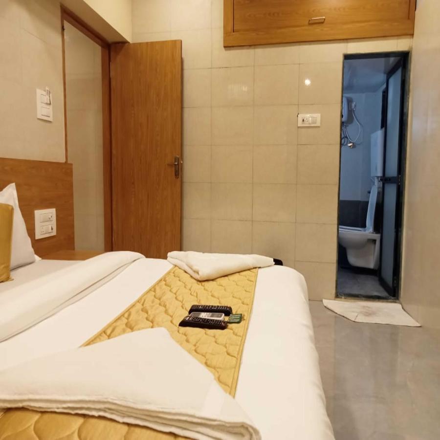 Hotel New Sarah Inn, Andheri West Mumbai Exterior photo